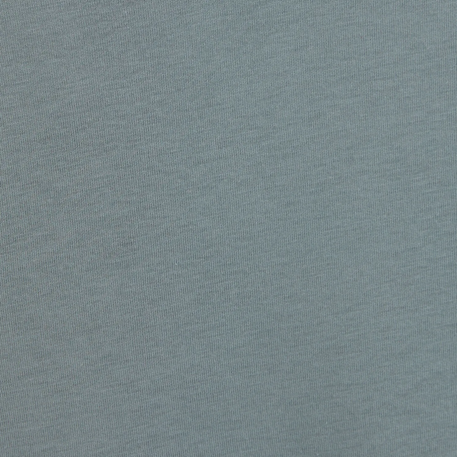 Basic T-shirt met V-hals in biokatoenn