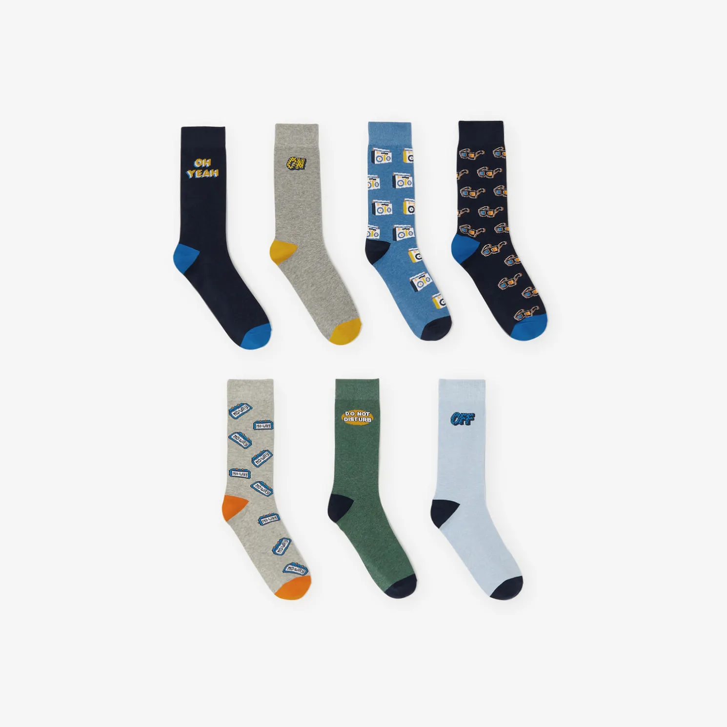 Box van 7 paar fantasiesokken