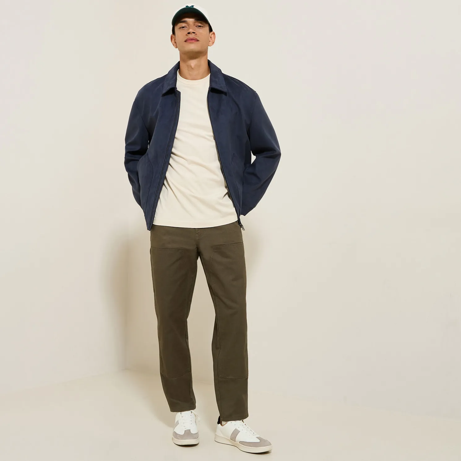 Brede broek met cut-out details