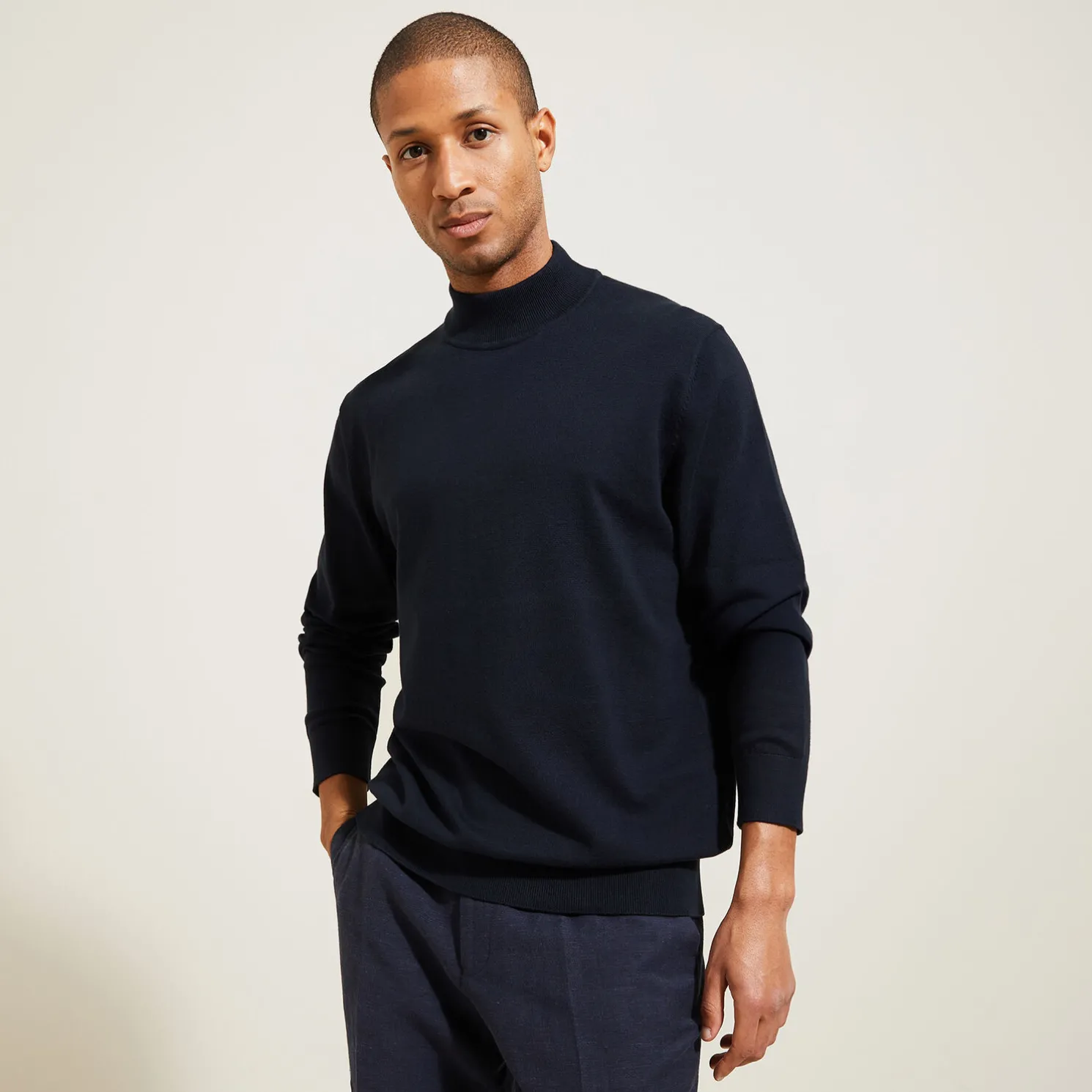 Essentiële trui met schoorsteenkraag