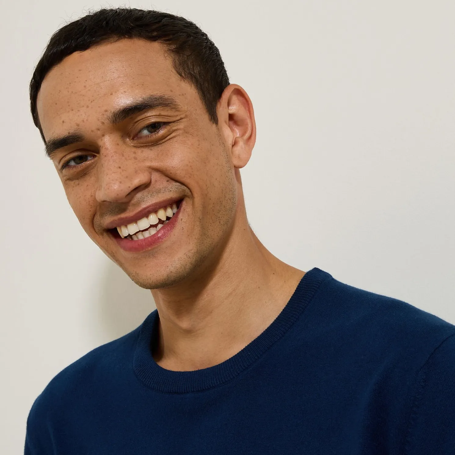 Essentiële trui met ronde hals