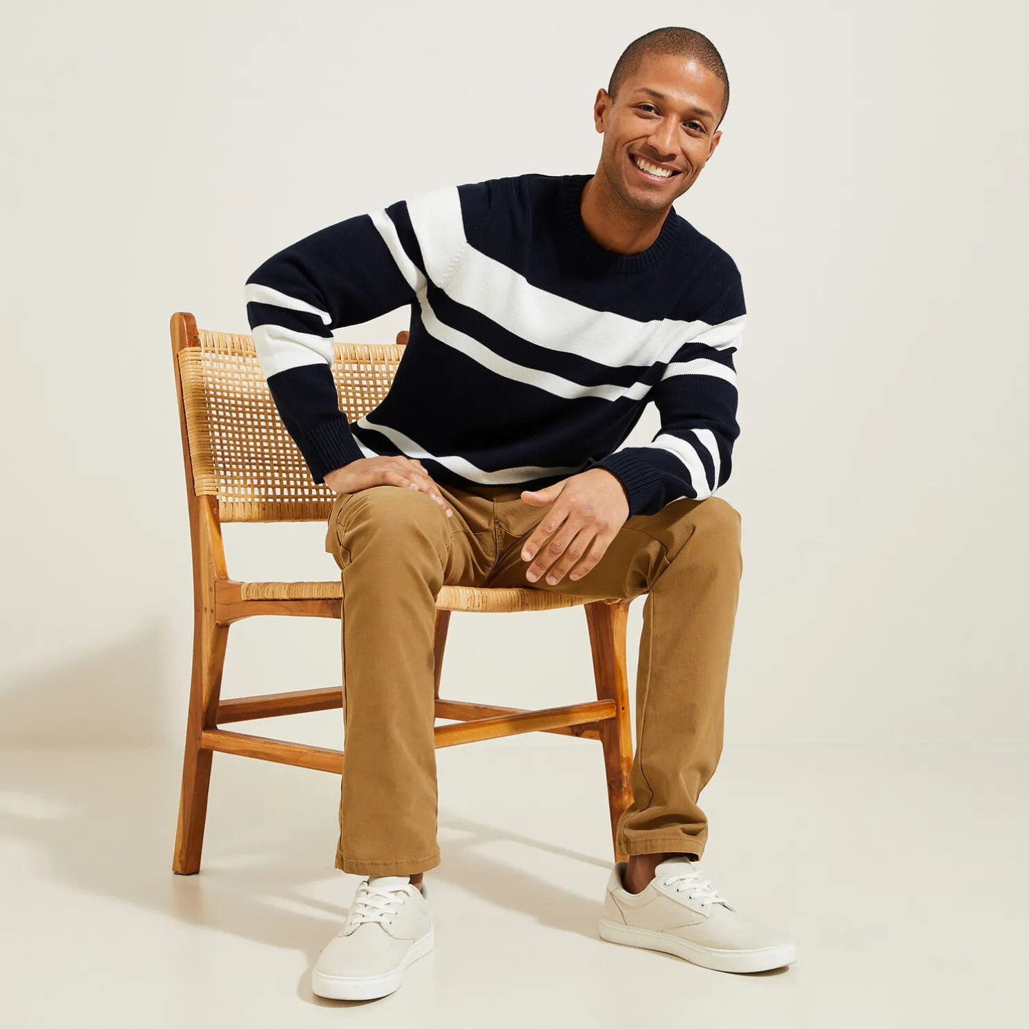 Gestreepte trui met ronde hals