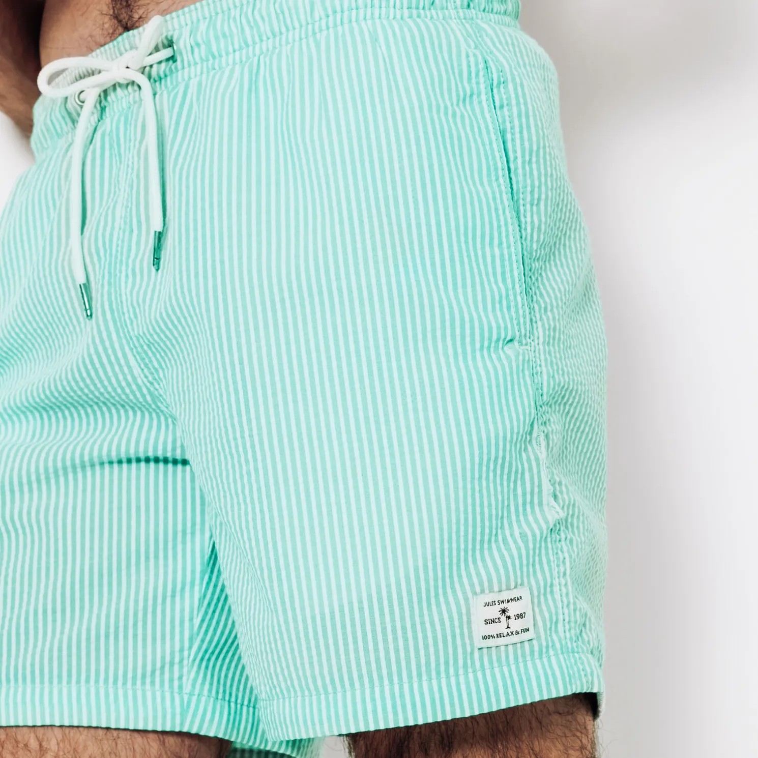 Gestreepte zwemshort in seersucker