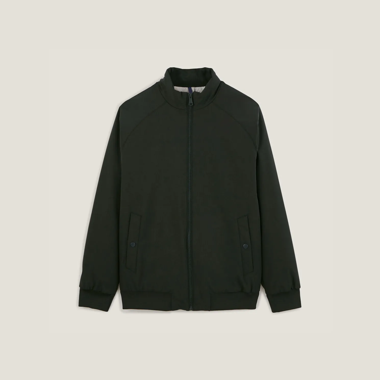 jack met ristsluiting en opstaande kraag