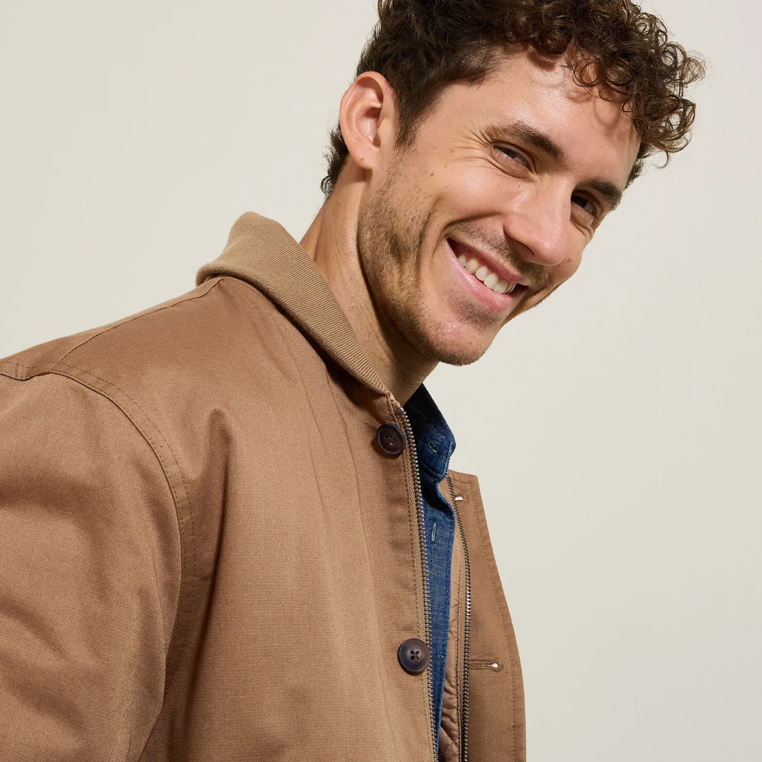 Jack met sjaalkraag en knopen