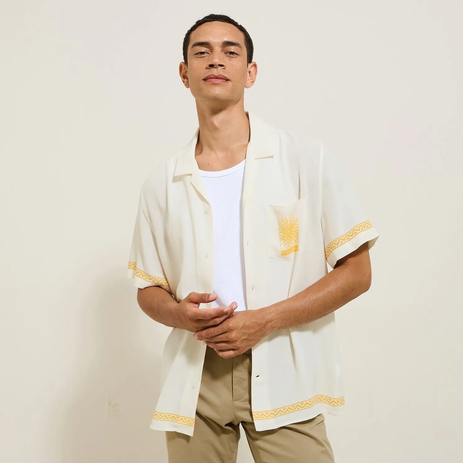 Katoenen hemdje met geplaatste opdruk