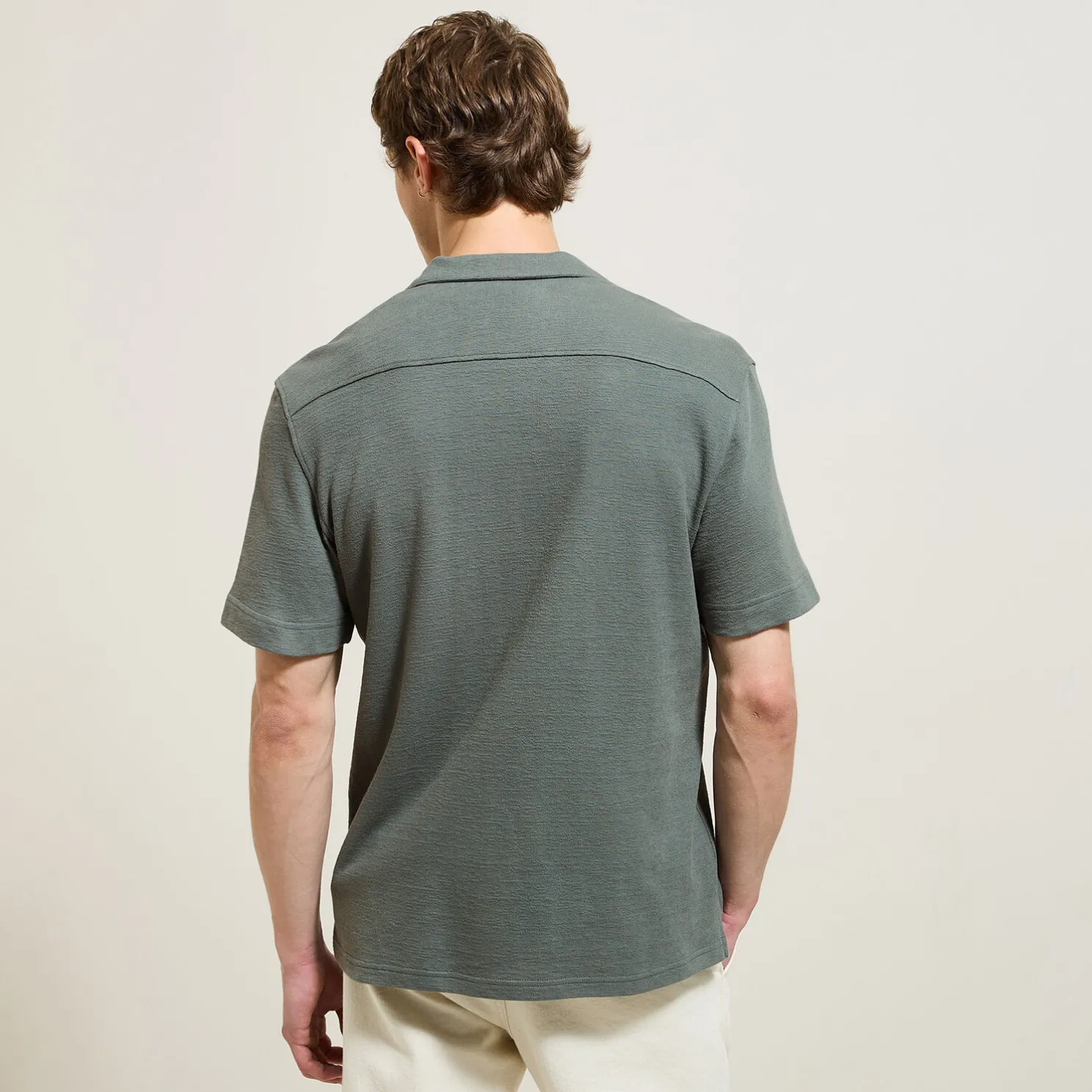 Katoenen hemdje met koordborduursel