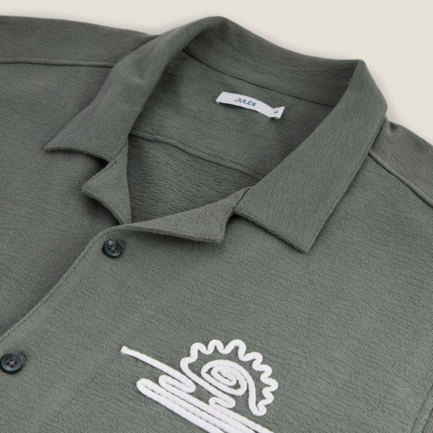 Katoenen hemdje met koordborduursel