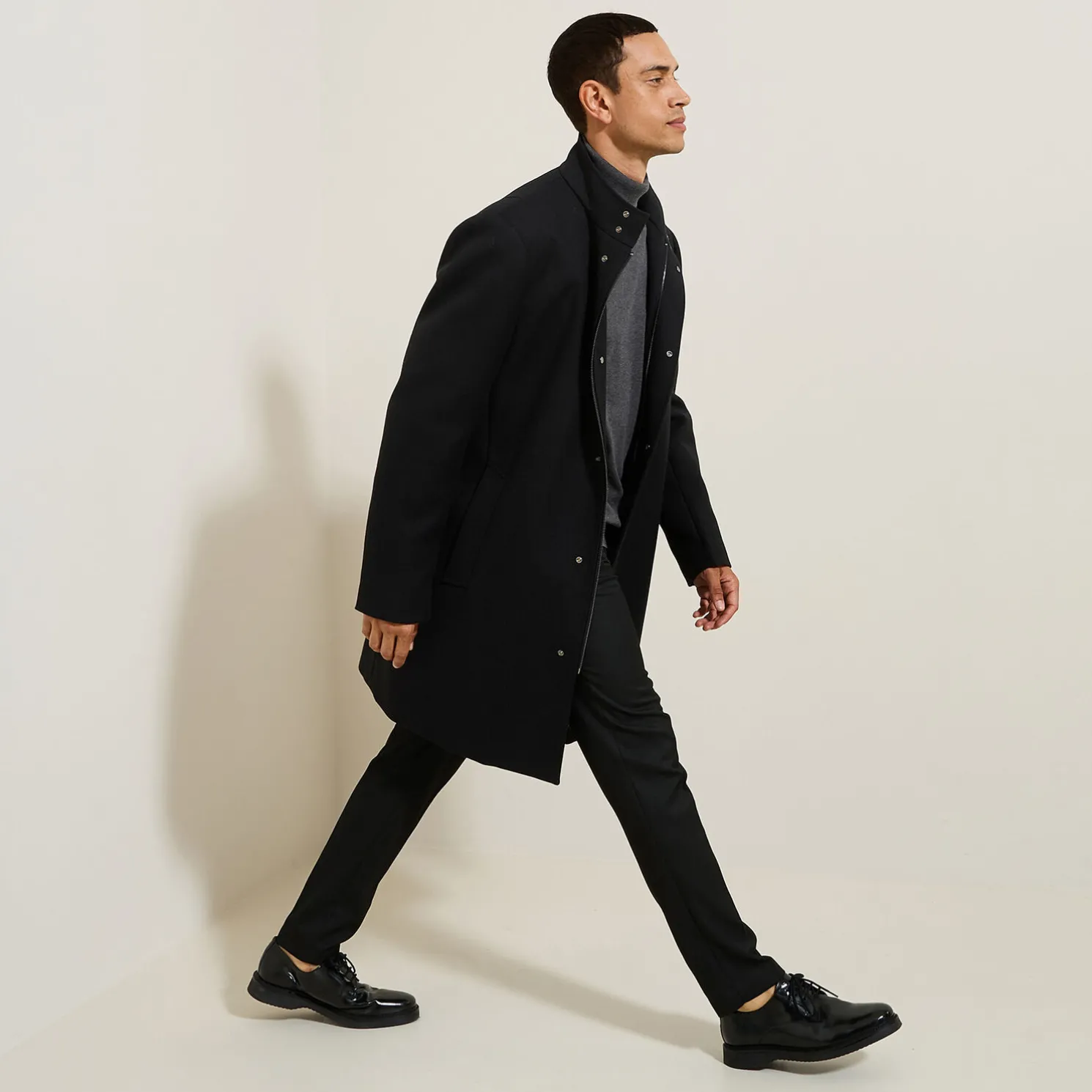 Lange wintermantel met opstaande kraag