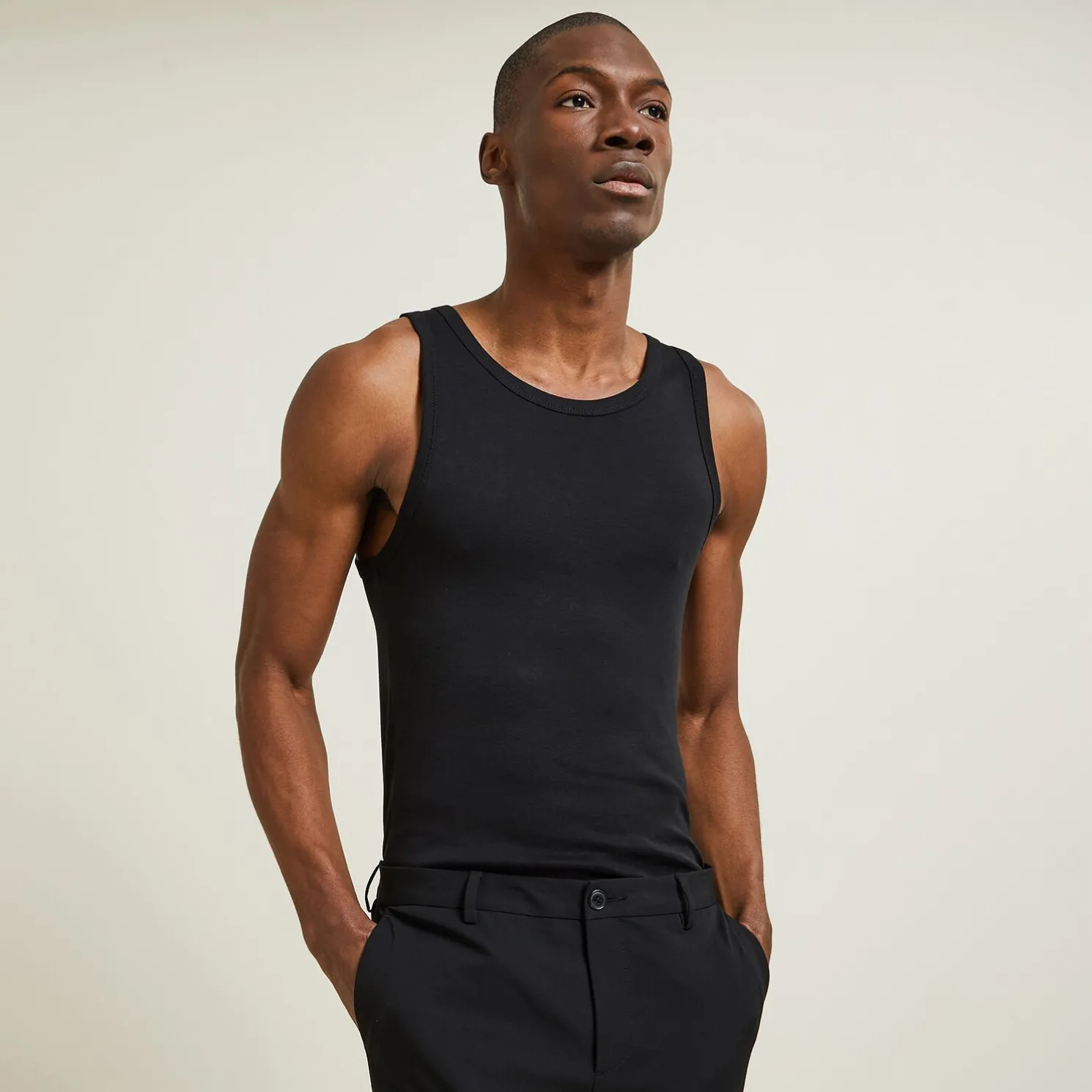 Mouwloos hemdje in 1x1 ribboord