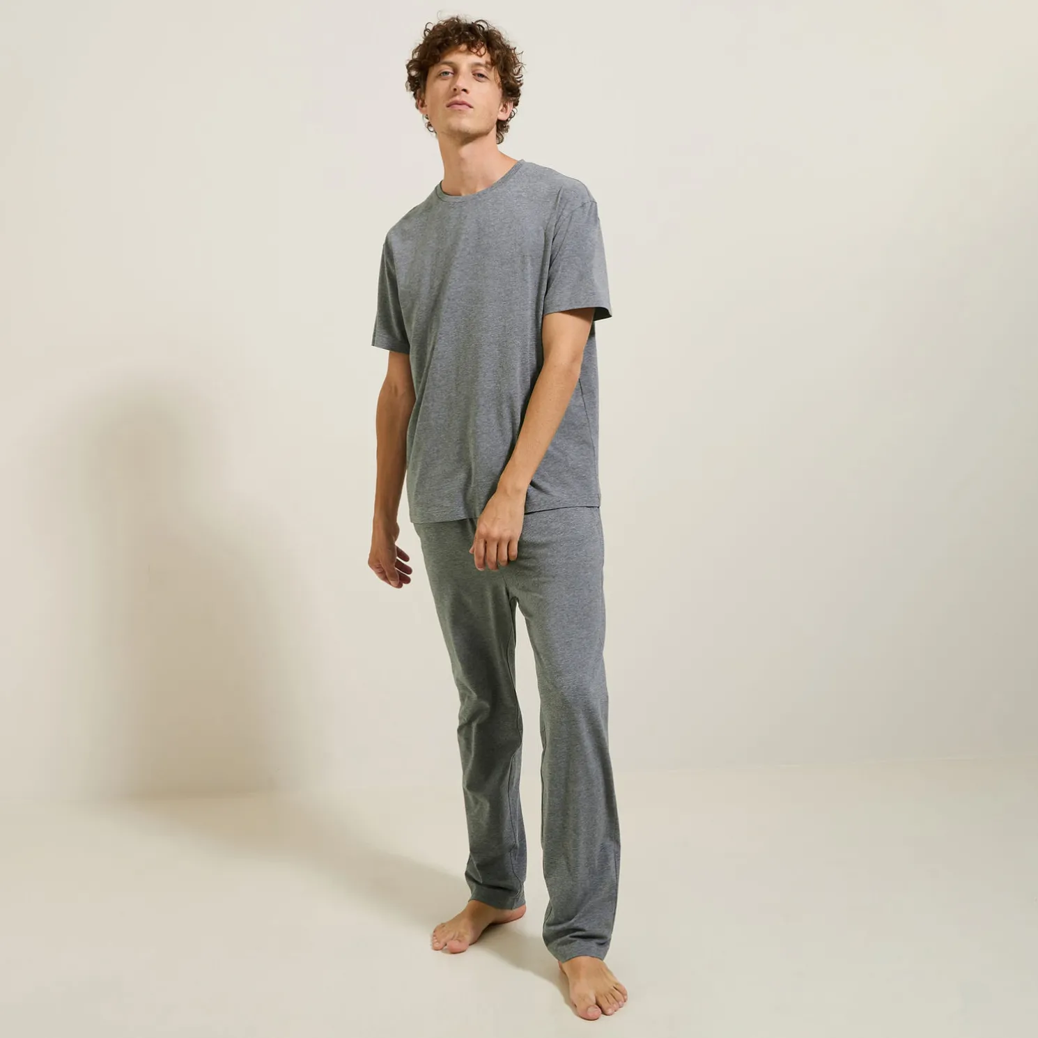 Pyjamaset van effen stof