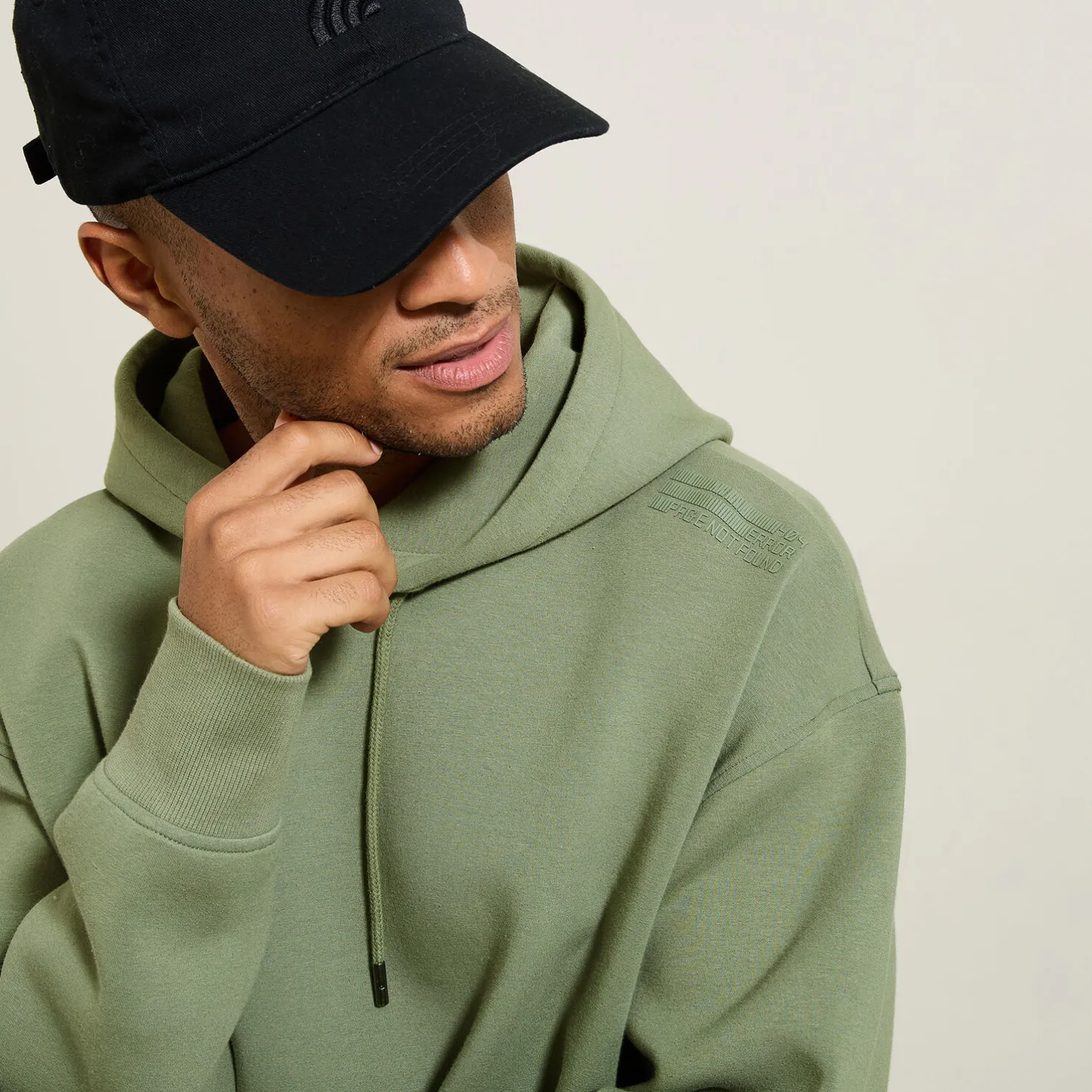 Rechtvallende oversized sweater met kap