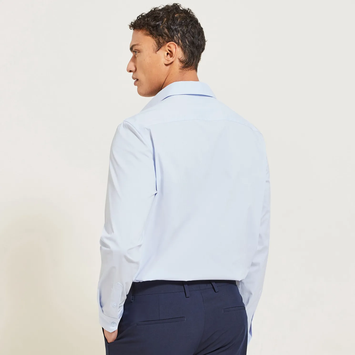 Regular effen hemd in katoen, nylon en elastaan