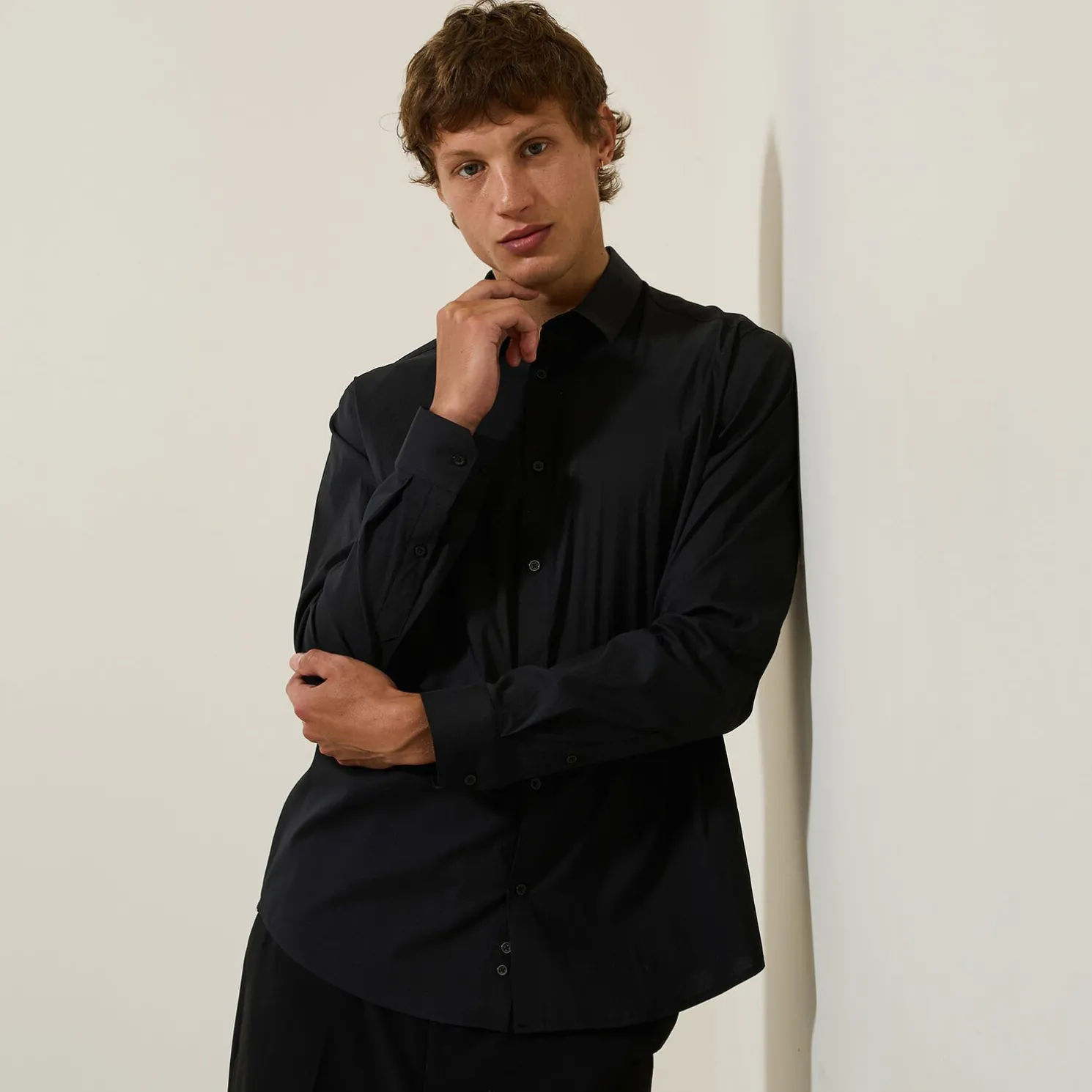 Regular effen hemd in katoen, nylon en elastaan