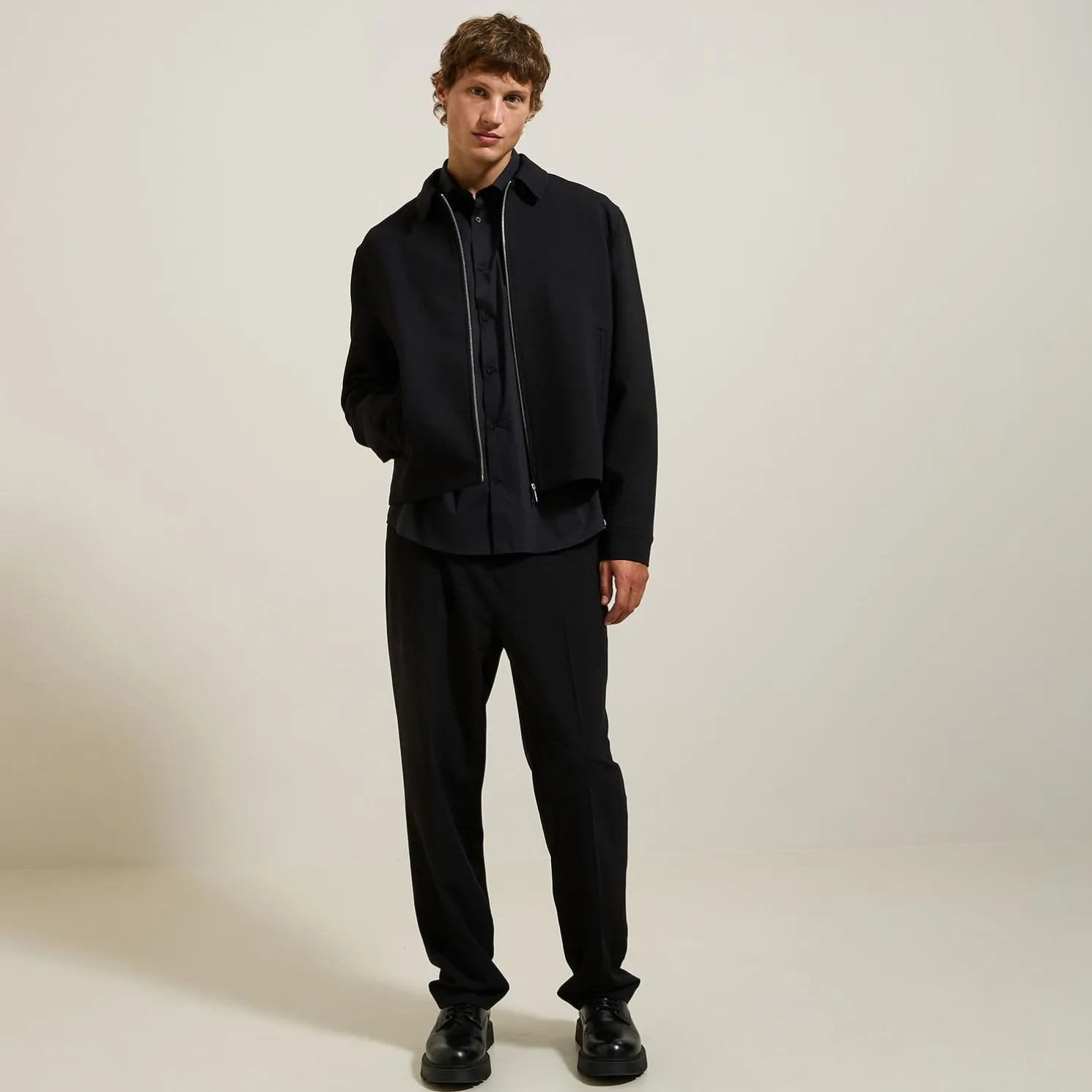 Regular effen hemd in katoen, nylon en elastaan