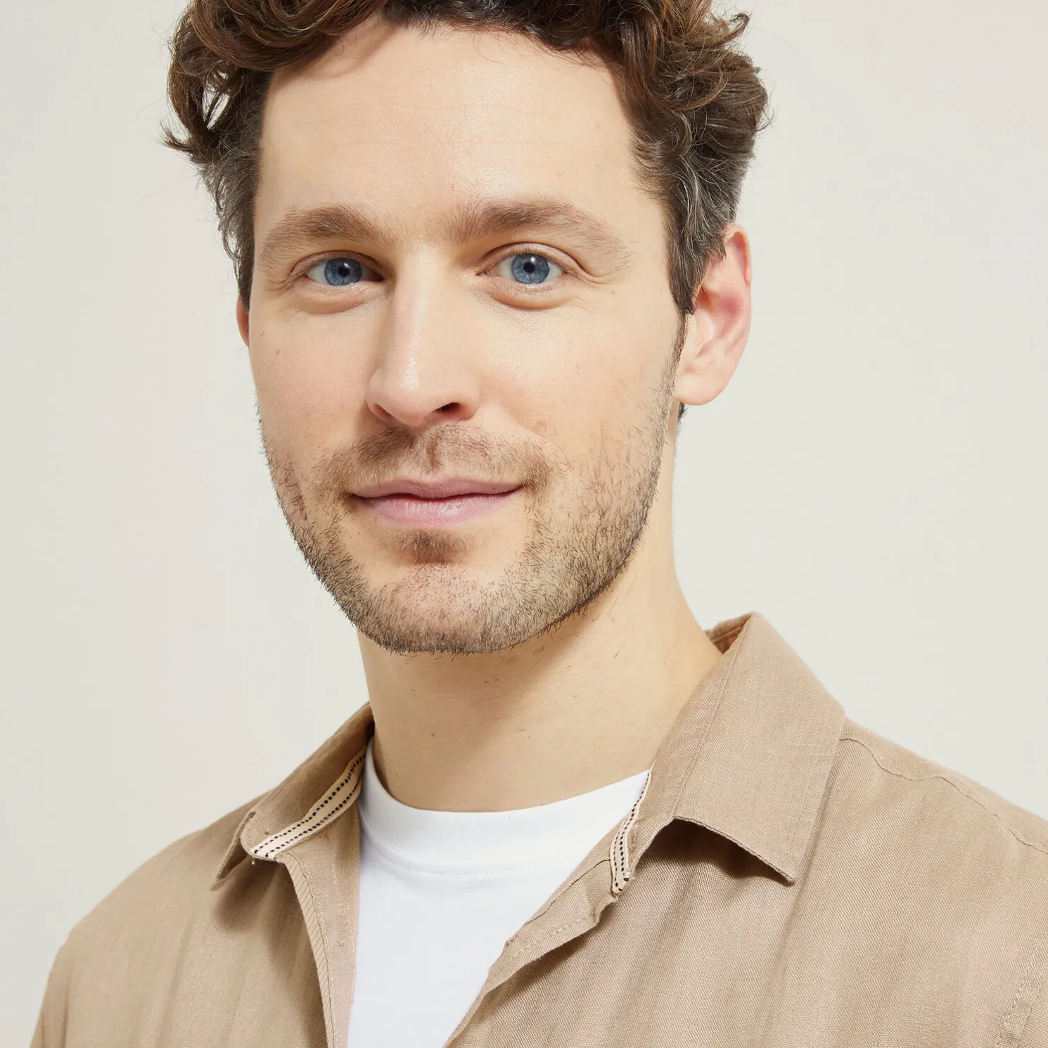 Regular effen hemdje in linnen