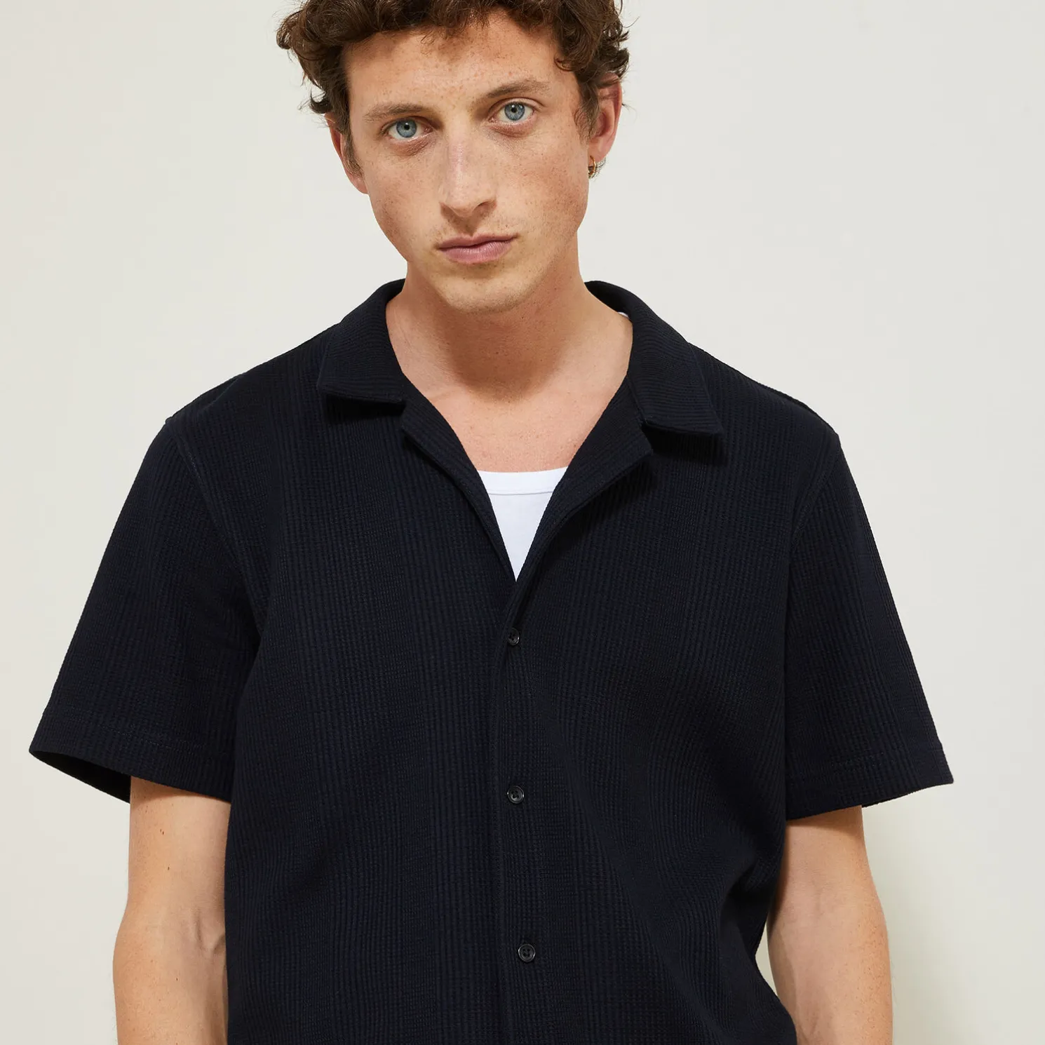 Regular effen katoenen hemdje met wafeleffect