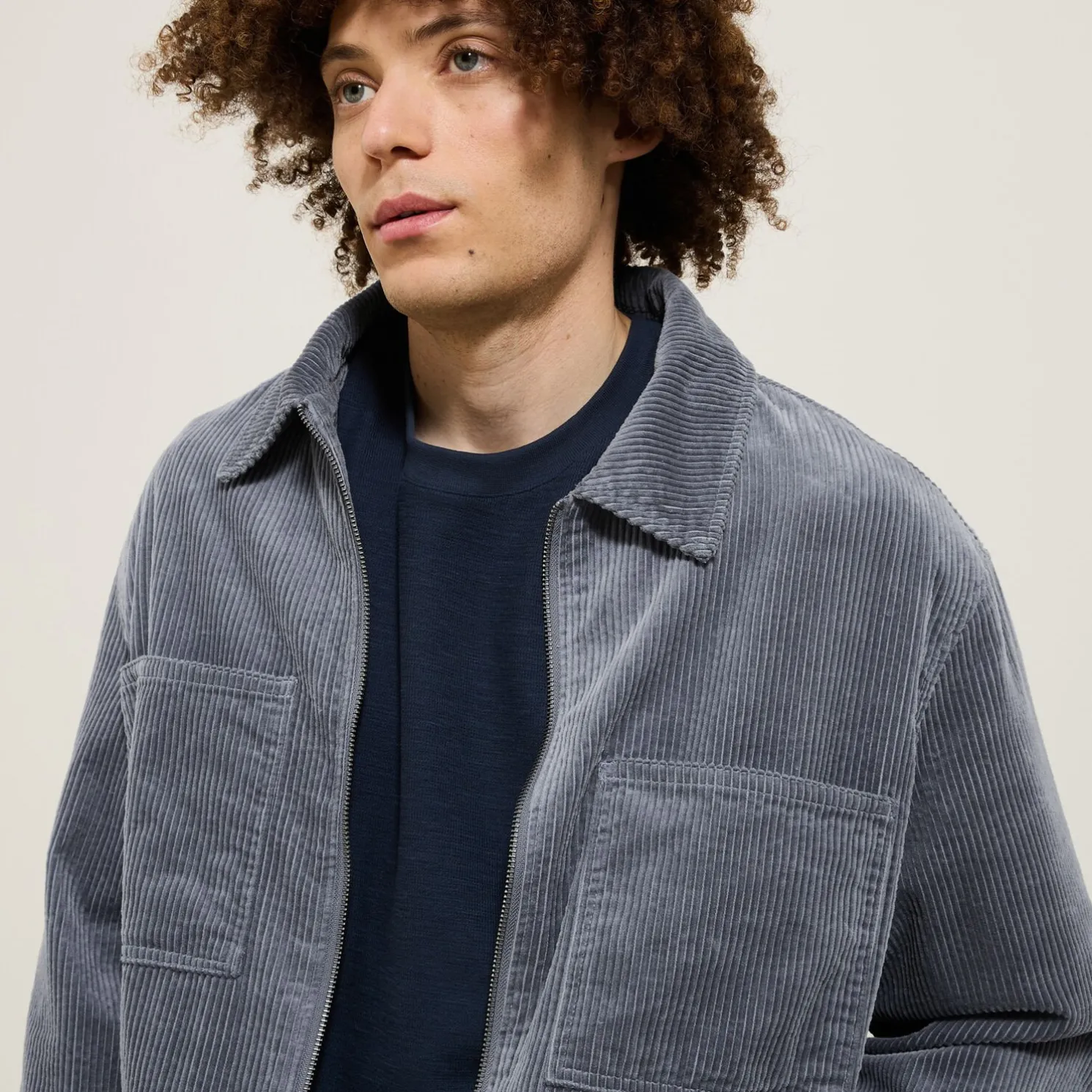 Ribfluwelen jack hemdskraag