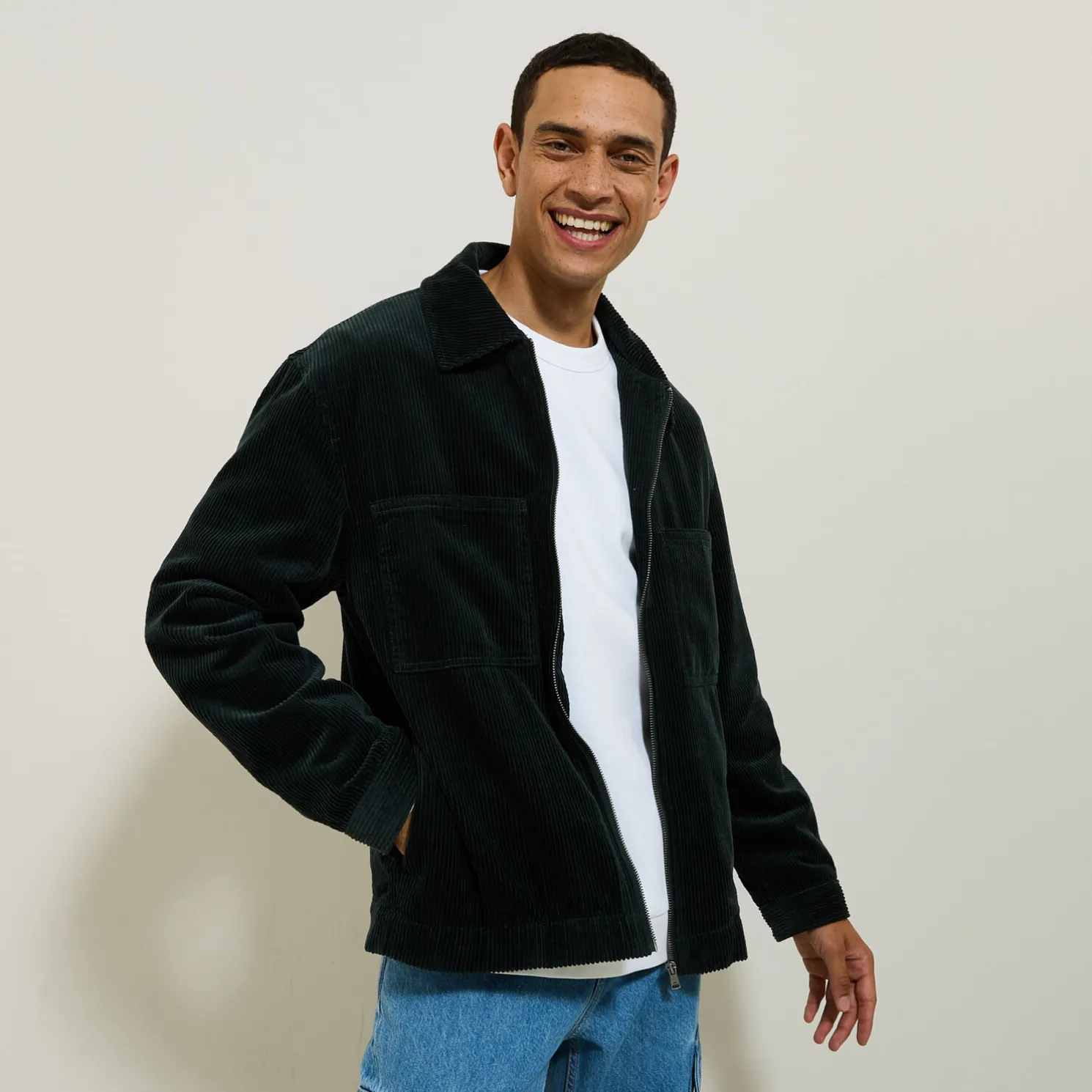 Ribfluwelen jack hemdskraag