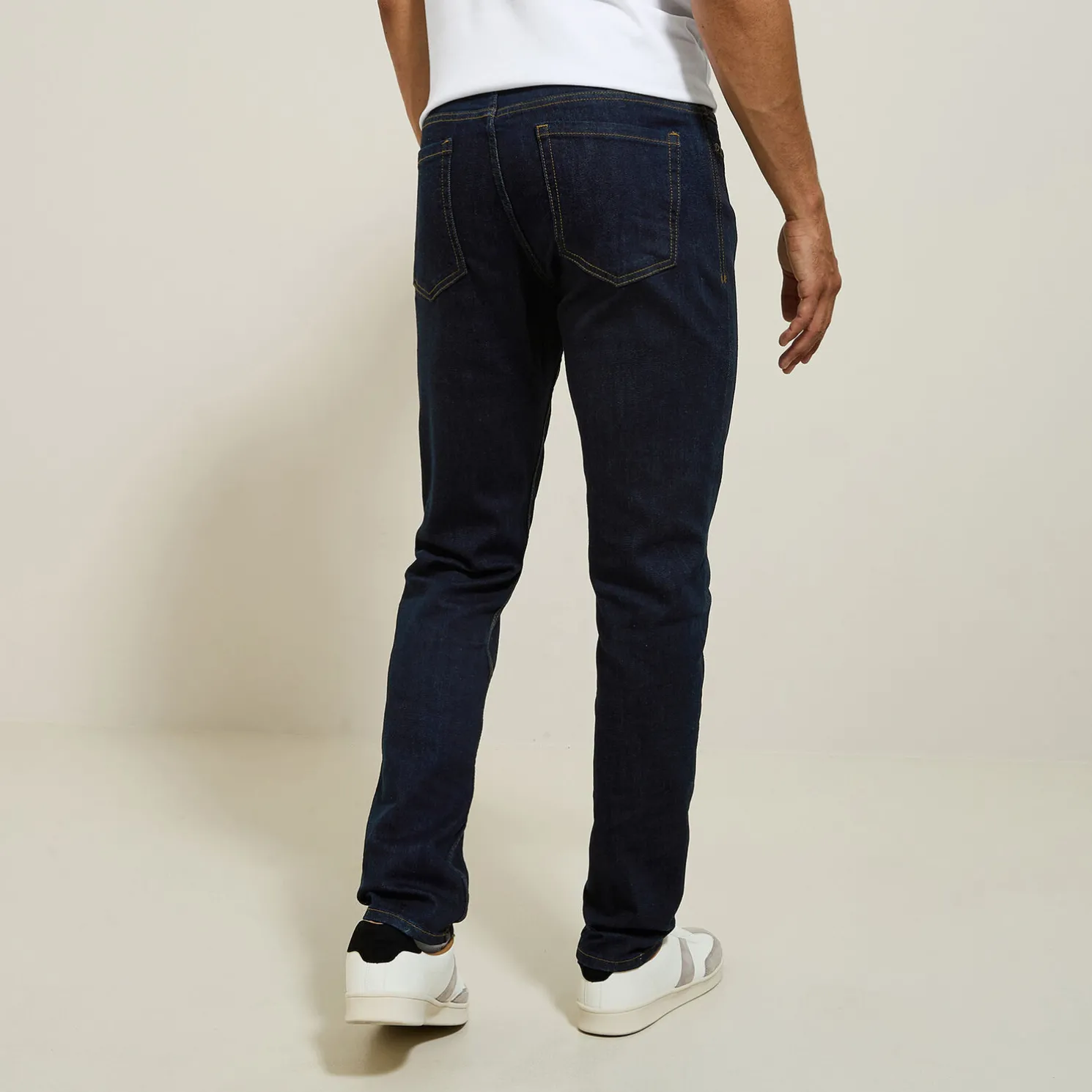 Slim fit jeans in ruw denim