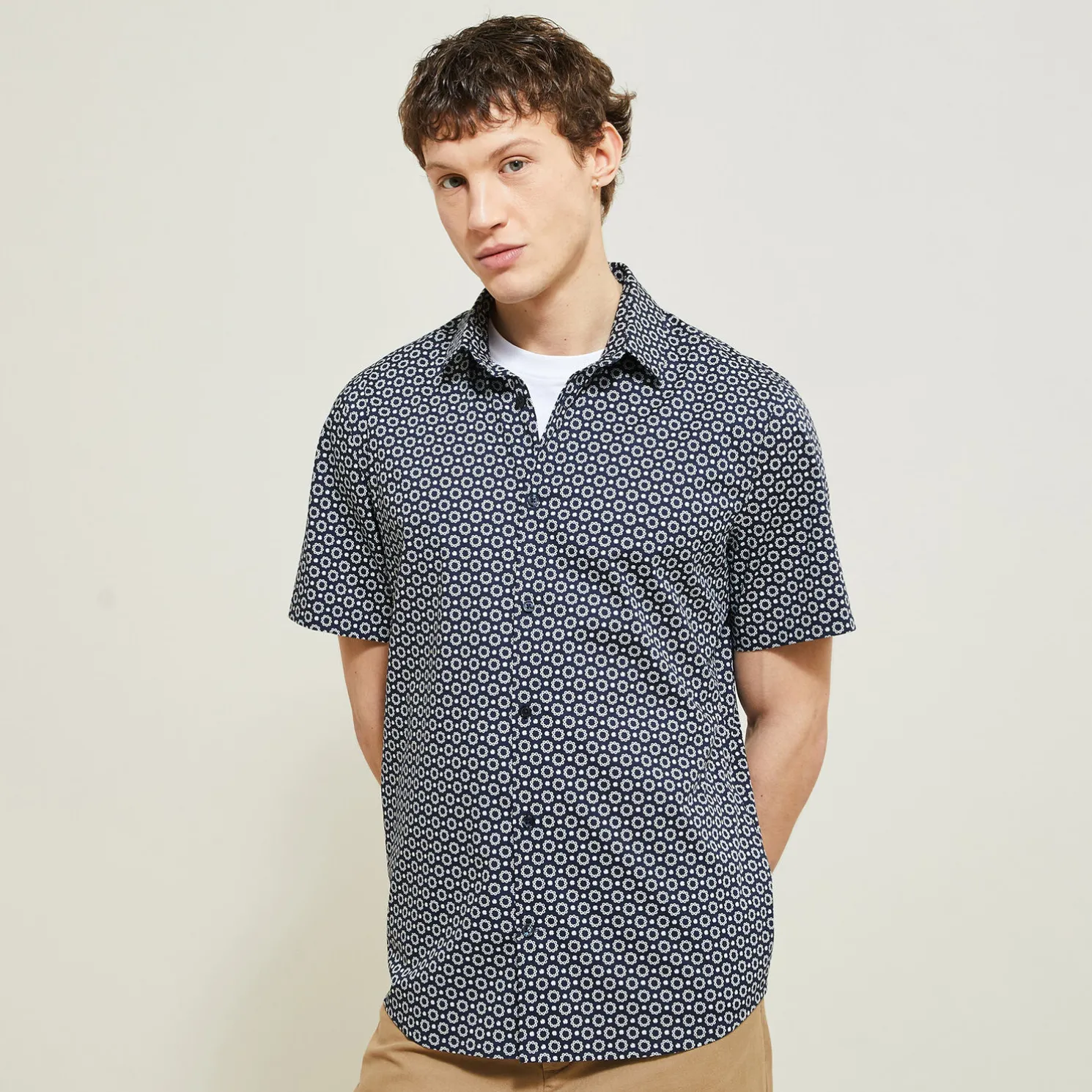 Slim hemdje met geometrische print in biokatoen