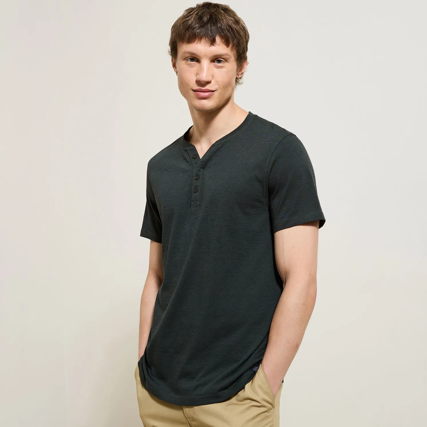 Slim T-shirt met Tunesische kraag