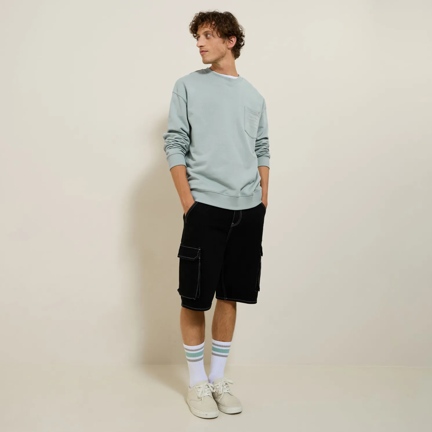 Sweater ronde hals, zak en afbeelding