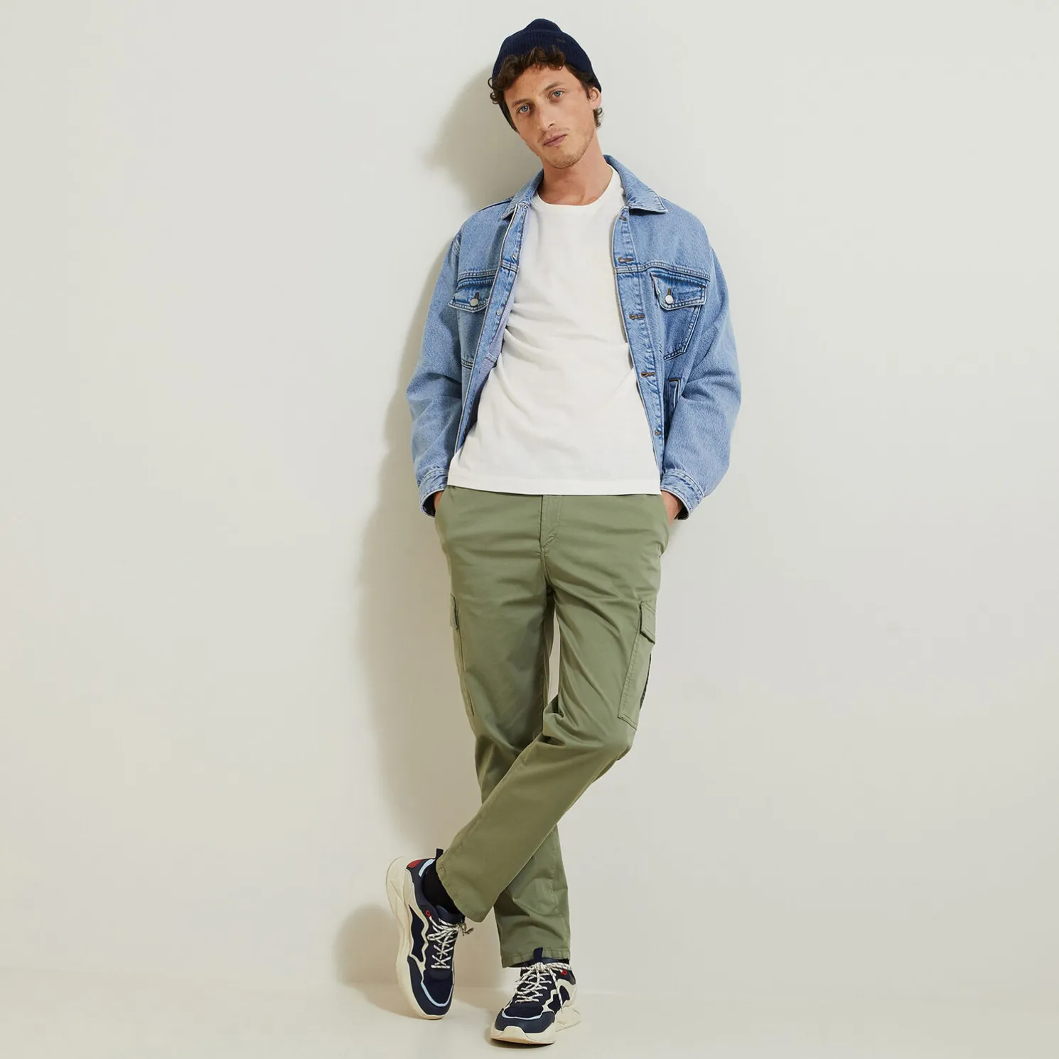 T-shirt in reliëfstof met macramédetailsn