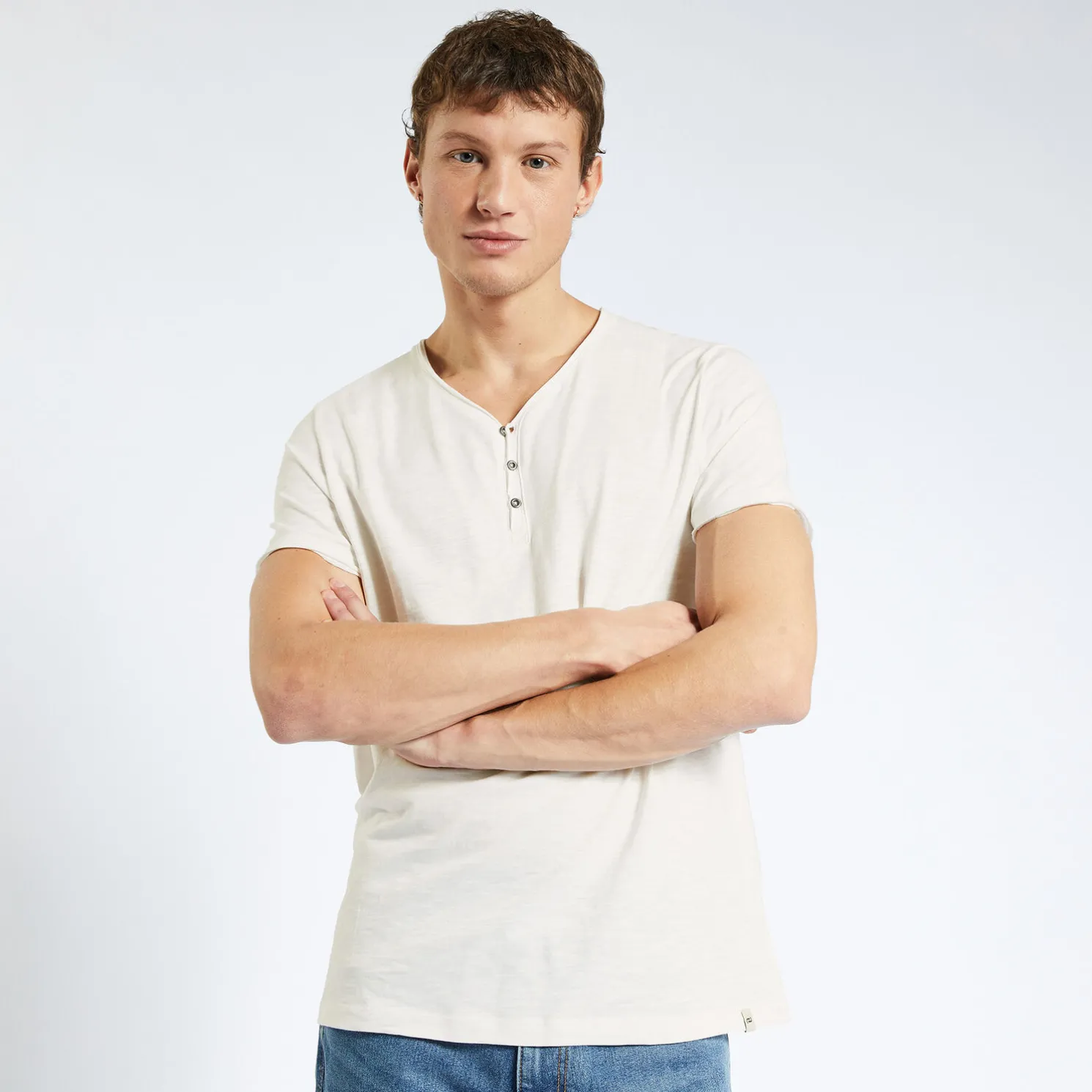 T-shirt met knooplijst in gevlamde stof