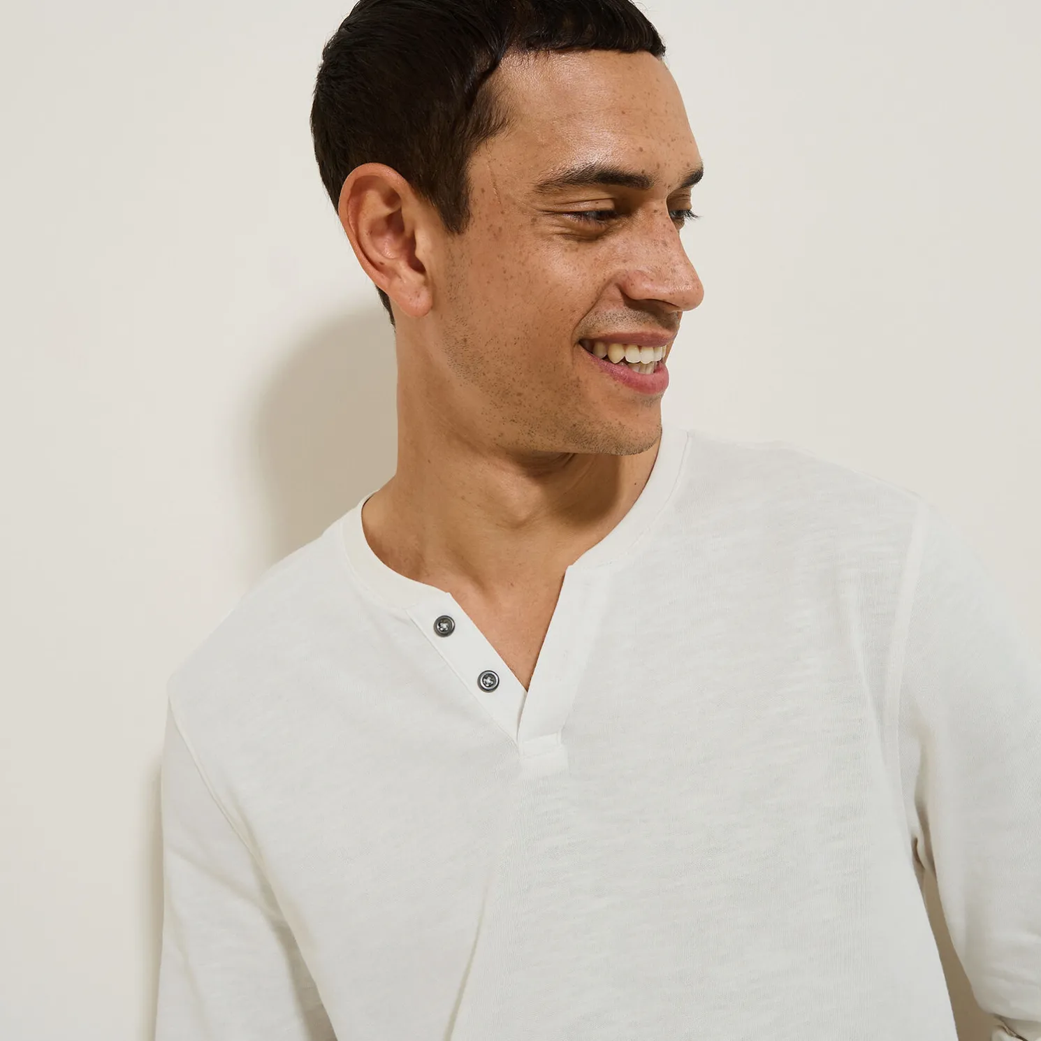 T-shirt met knooplijst en lange mouwen