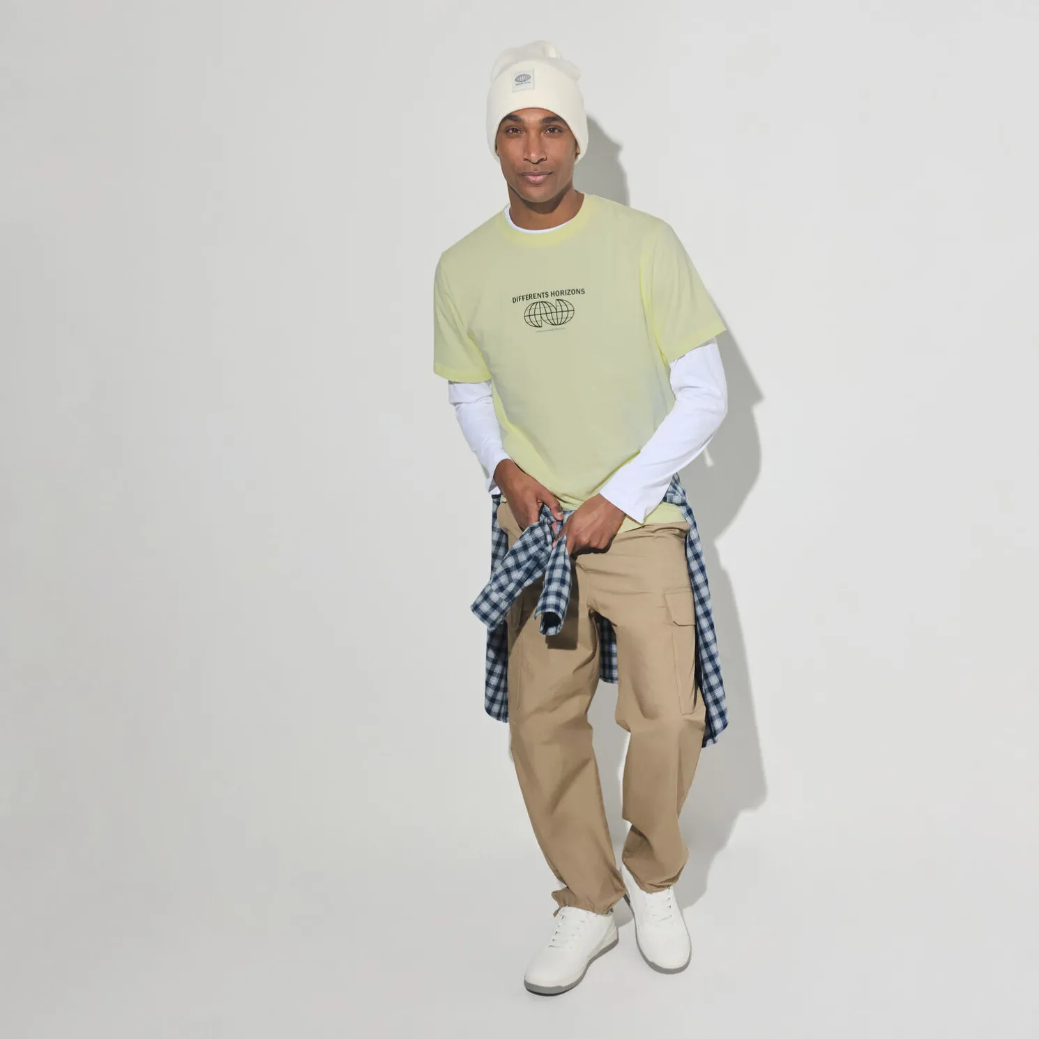 T-shirt met ronde hals en willekeurige print