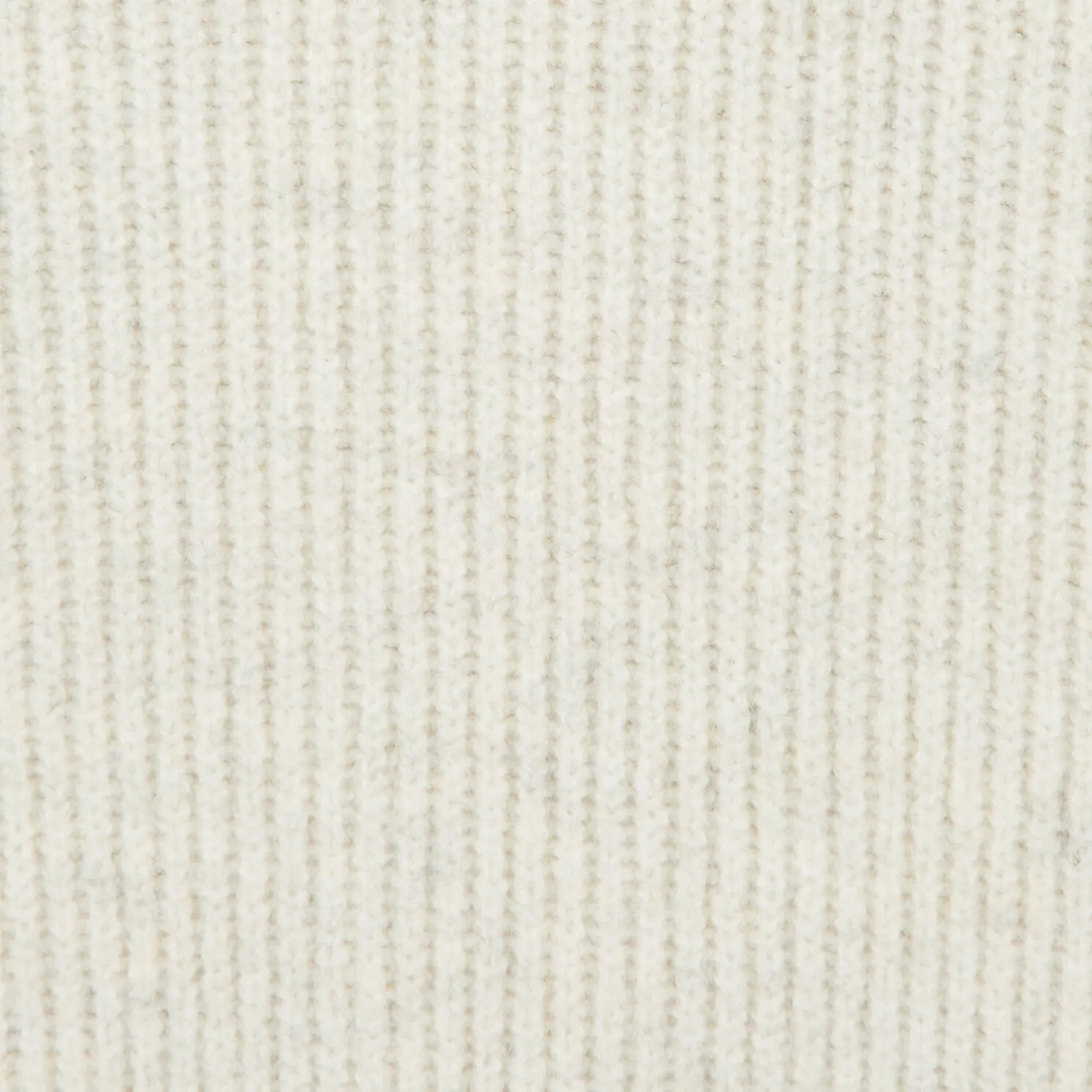 Zachte trui met schoorsteenkraag